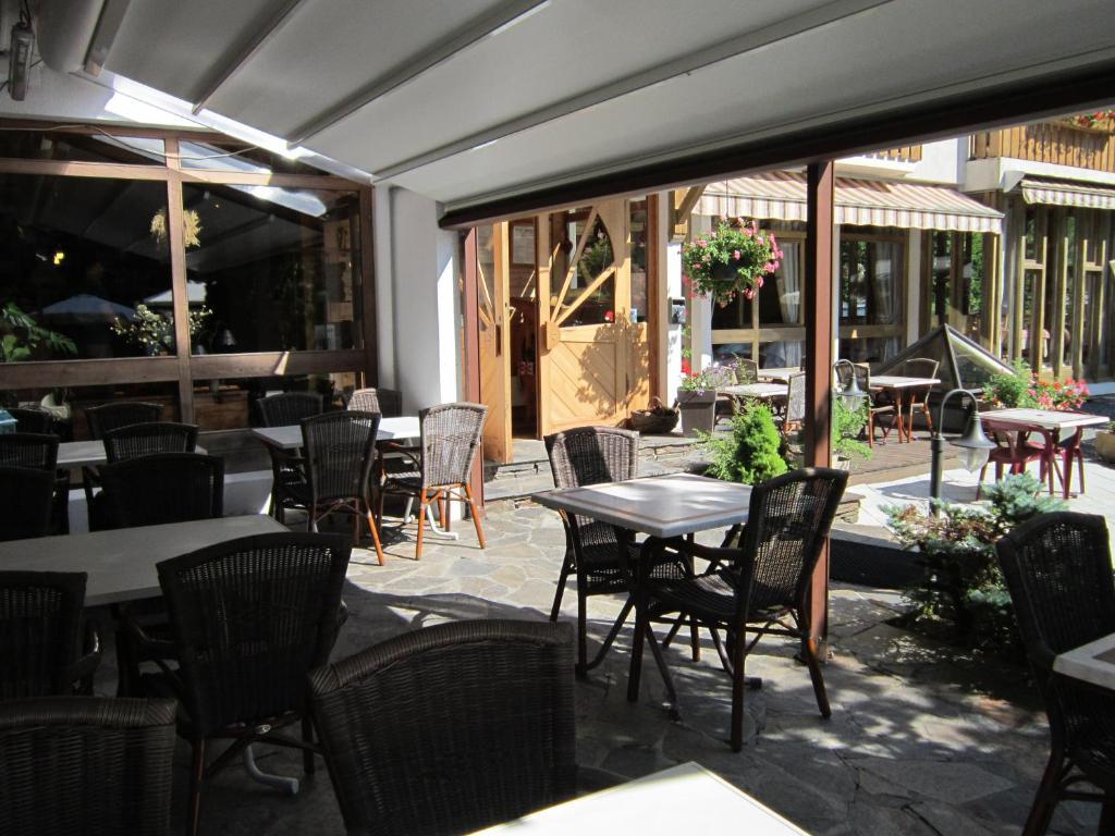 Logis Hotel Gai Soleil ซาโมอ็องส์ ภายนอก รูปภาพ